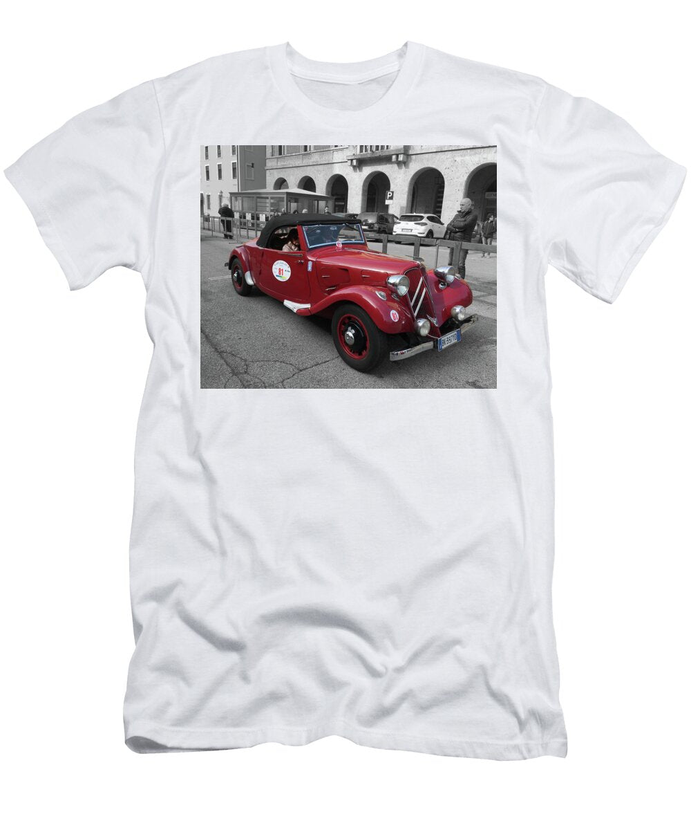Citroen Traction Avant Cabriolet Marina Usmanskaya T-Shirt