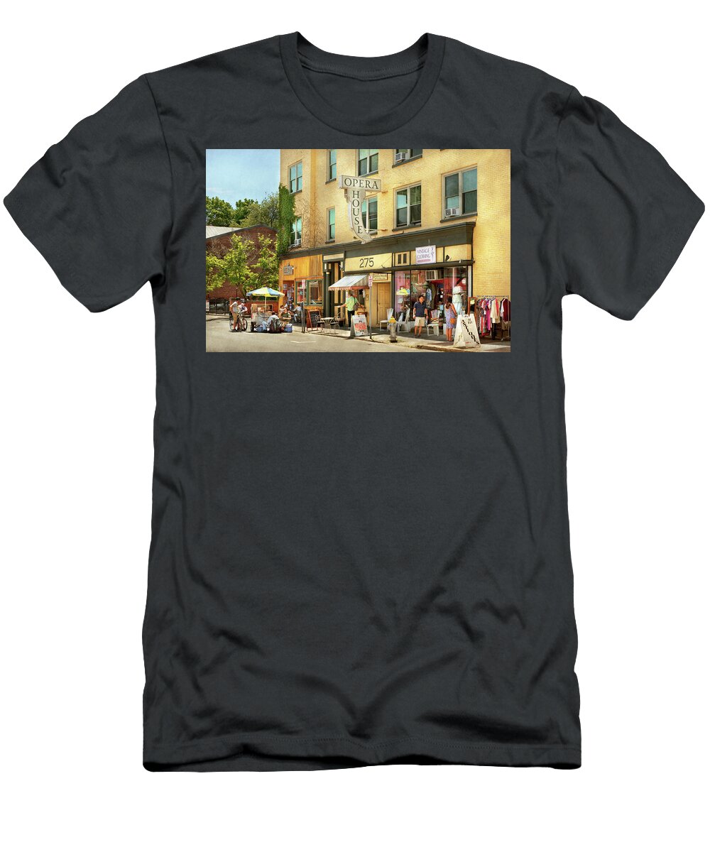 City Kingston Ny At the Opera House Mike Savad T-Shirt