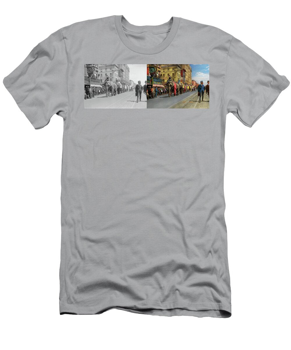 City Ny the Circus Is Coming to Town 1920 Side By Side Mike Savad T-Shirt