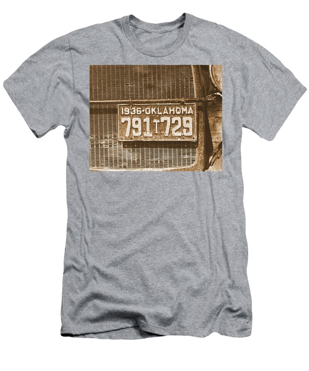 Cotton Picker Sepia David Hinds T-Shirt