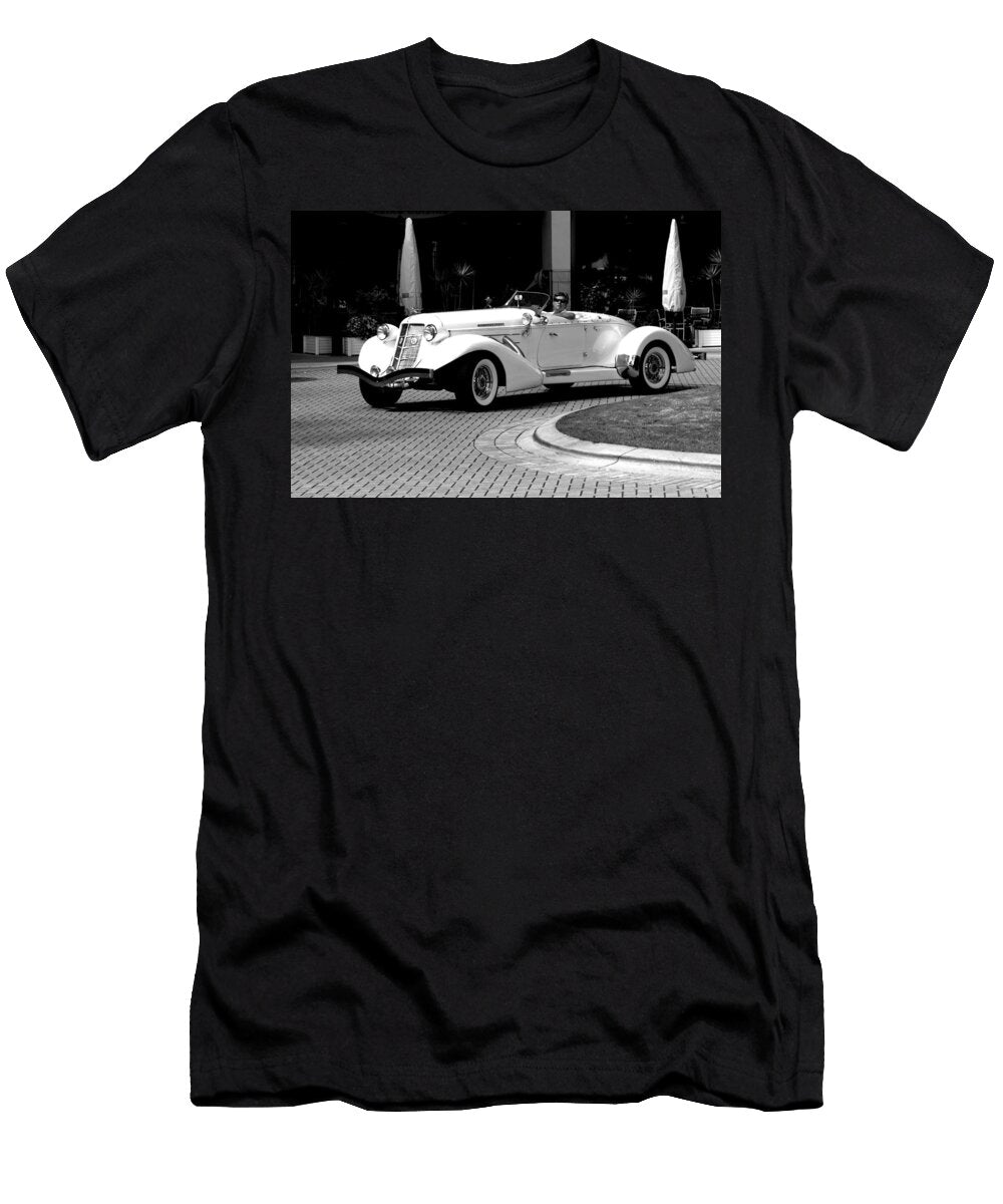 Cruising in My Boat Tail Don Columbus T-Shirt