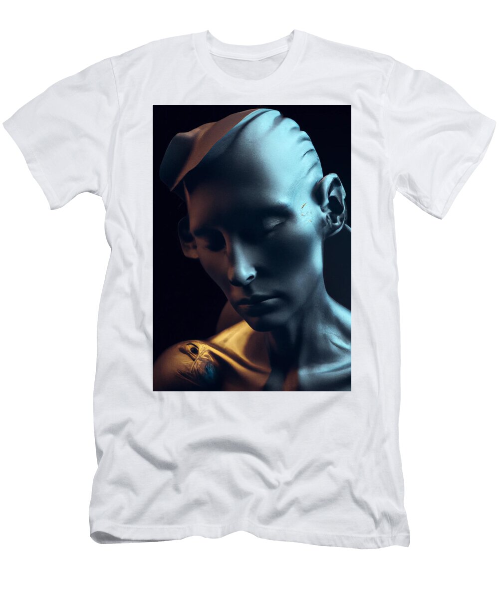 Cyborg Queen 5 Maigi Gallery T-Shirt