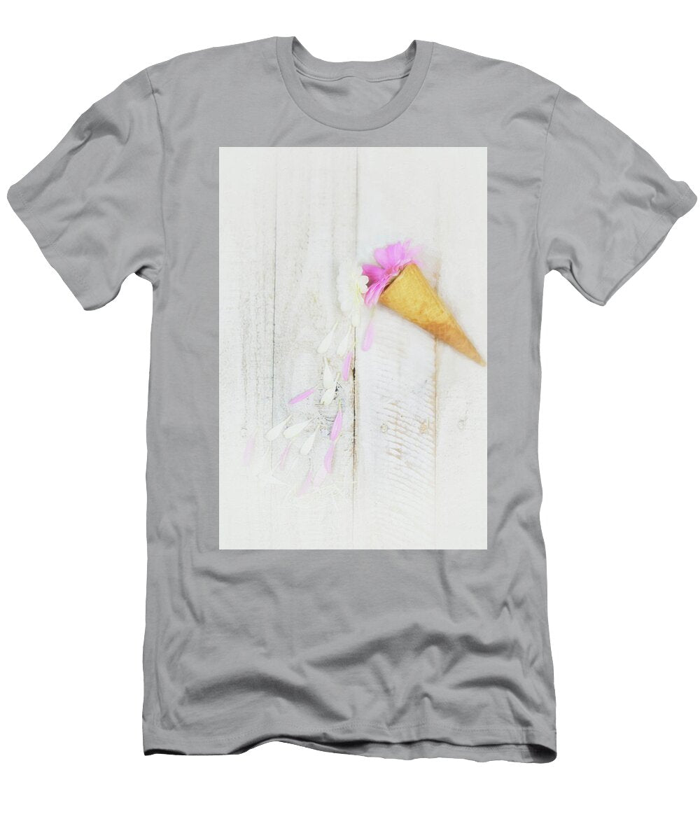 Daisy Ice Cream Cone Susan Gary T-Shirt