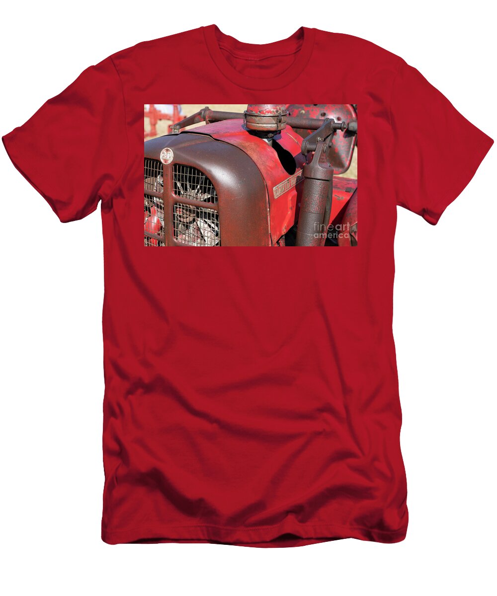 Db 2d Up Close Rob Hawkins T-Shirt
