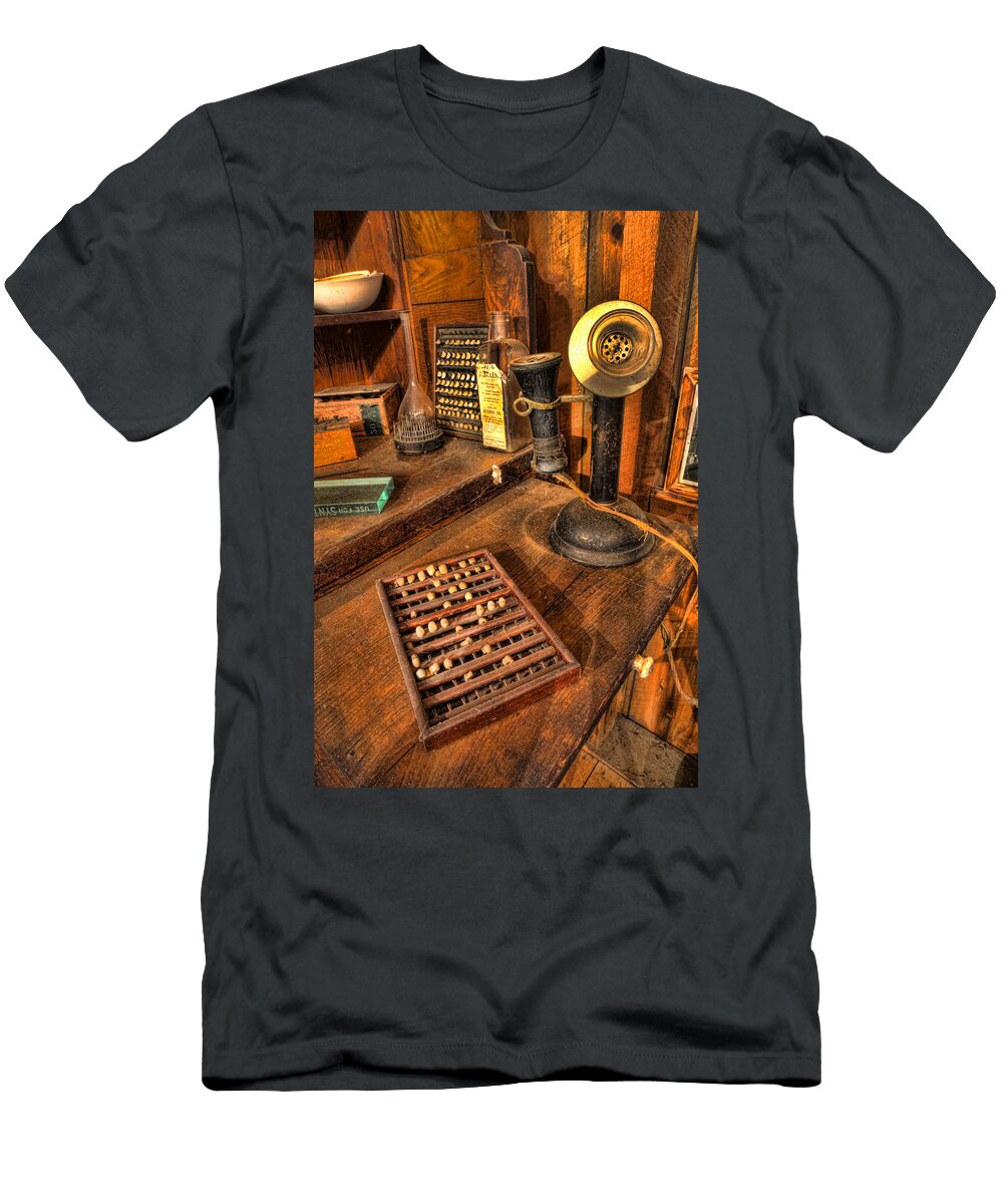 Dentist Victorian Dental Crown Display Box and Candle Phone Ii Lee Dos Santos T-Shirt
