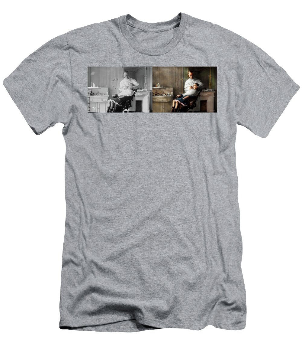 Dentist Good Oral Hygiene 1918 Side By Side Mike Savad T-Shirt