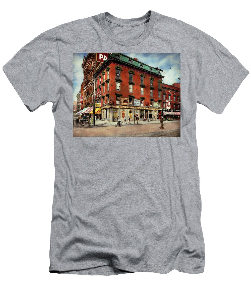 Dentist Peerless Painless Dental Parlors 1910 Mike Savad T-Shirt
