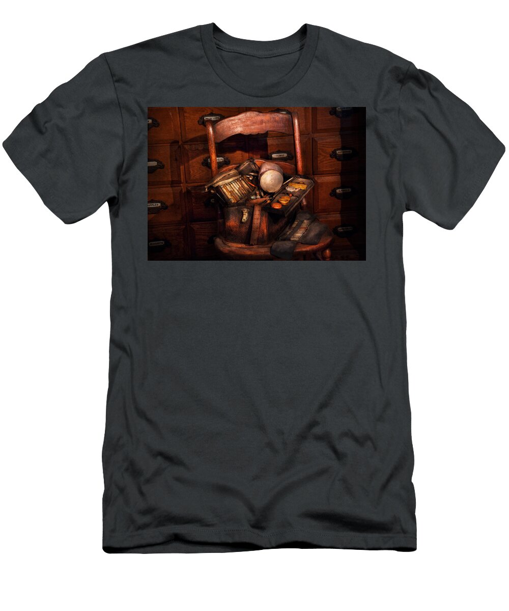 Doctor Inside a Doctors Bag Mike Savad T-Shirt