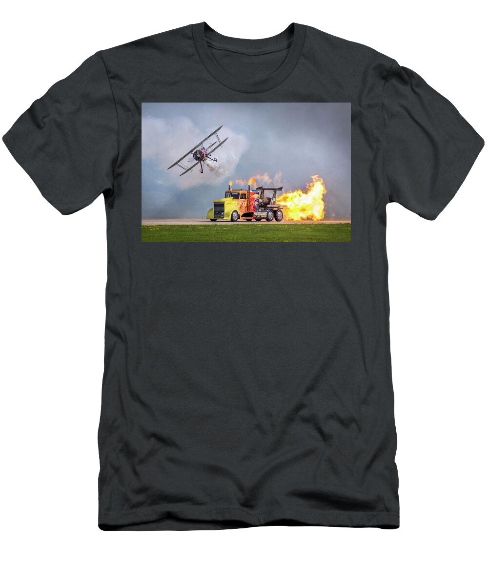 Dracula Vs Shockwave Bill Pevlor T-Shirt