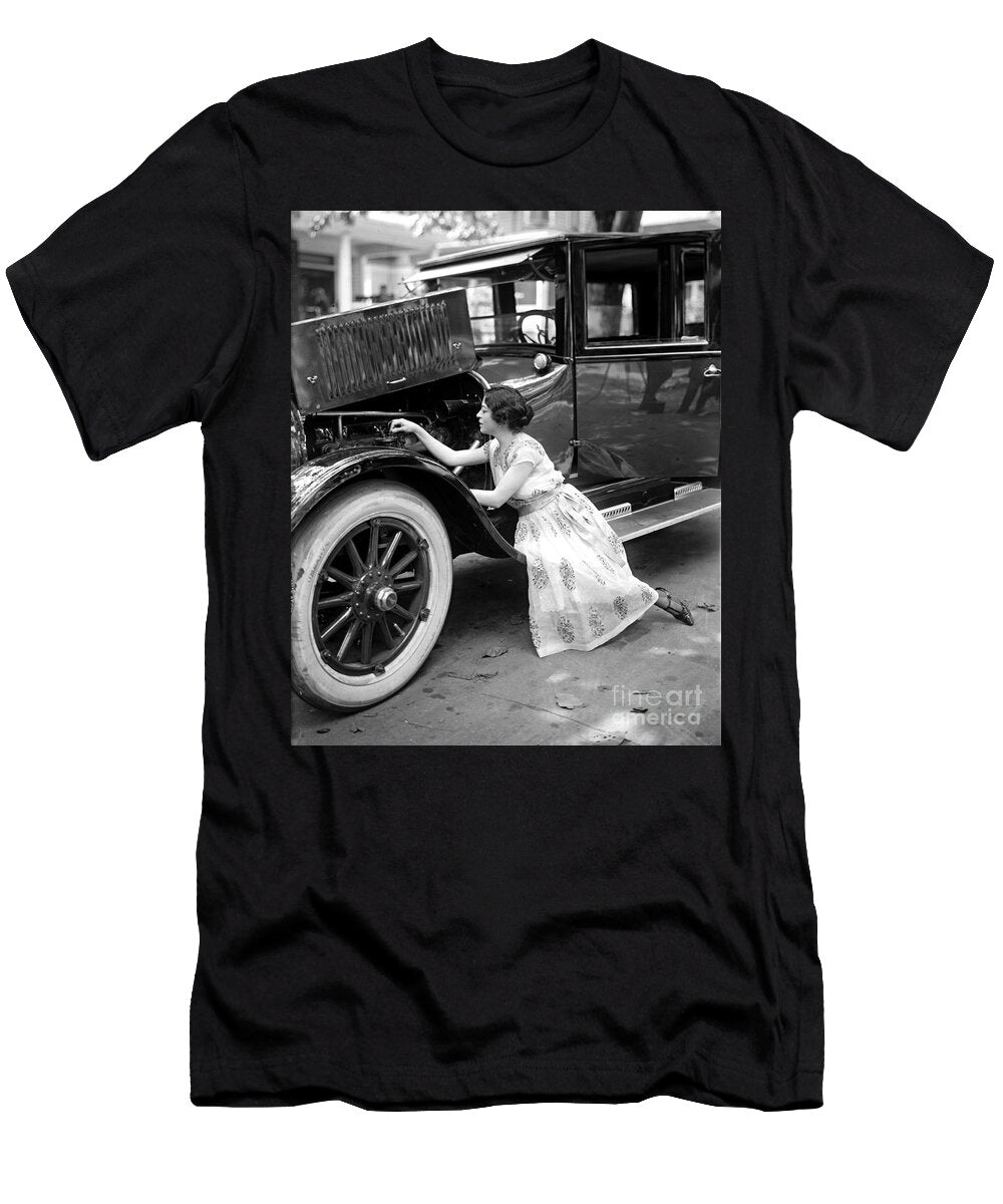 Elegant Auto Mechanic Padre Art T-Shirt