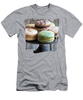 Elegant Macarons Elisabeth Lucas T-Shirt