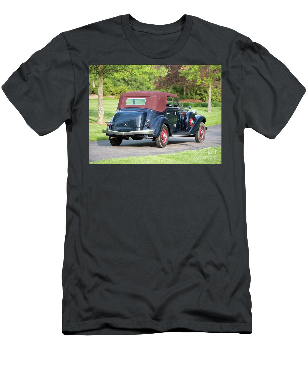 Exclusive American Retro Luxury Blue 1935 Auburn 851 Supercharged Dual Ratio Phaeton Sedan Vladyslav Shapovalenko T-Shirt