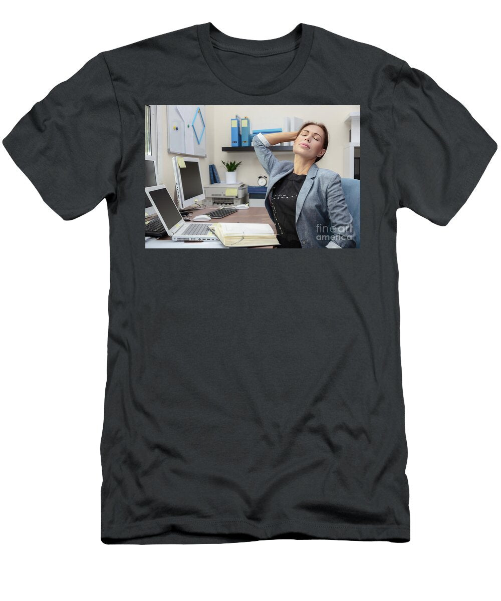 Exhausted Businesswoman Anna Om T-Shirt
