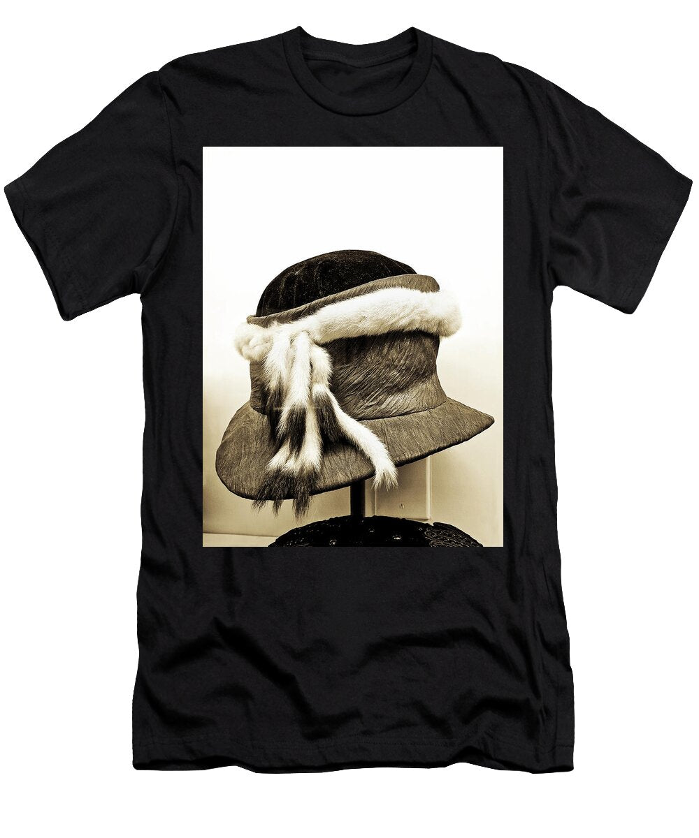 Fancy Chapeau Sharon Williams Eng T-Shirt