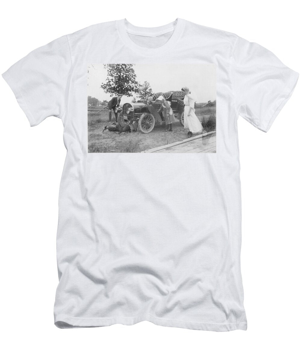 Fixing the Car 1908 Celestial Images T-Shirt