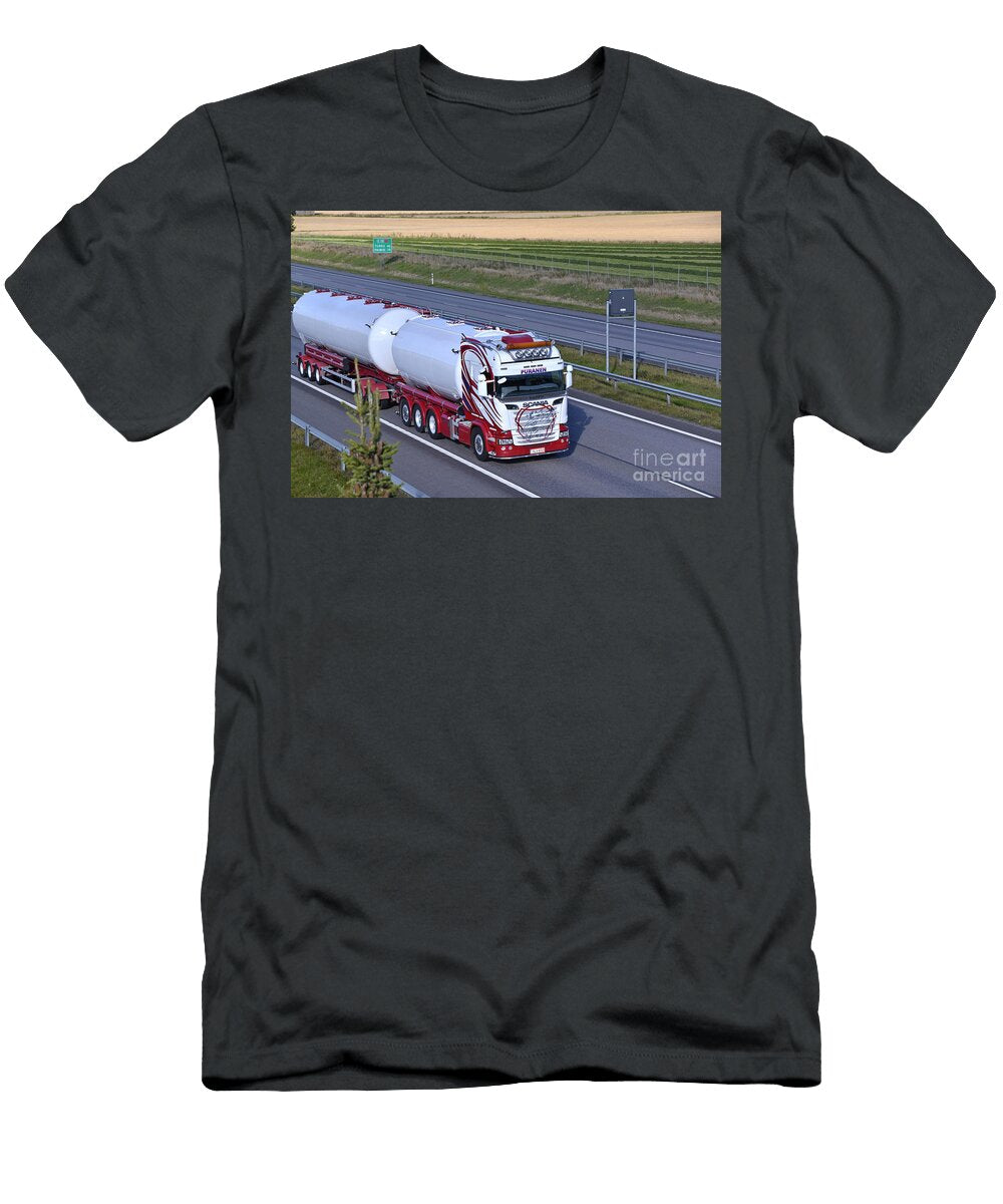 Full Trailer 9 Esko Lindell T-Shirt