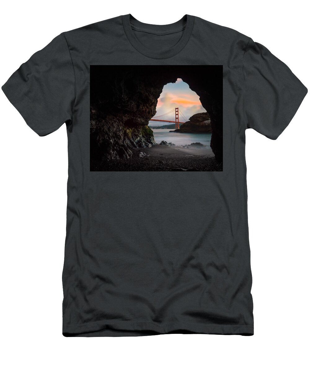Golden Gate From Kirby Cove Cain Buckler T-Shirt