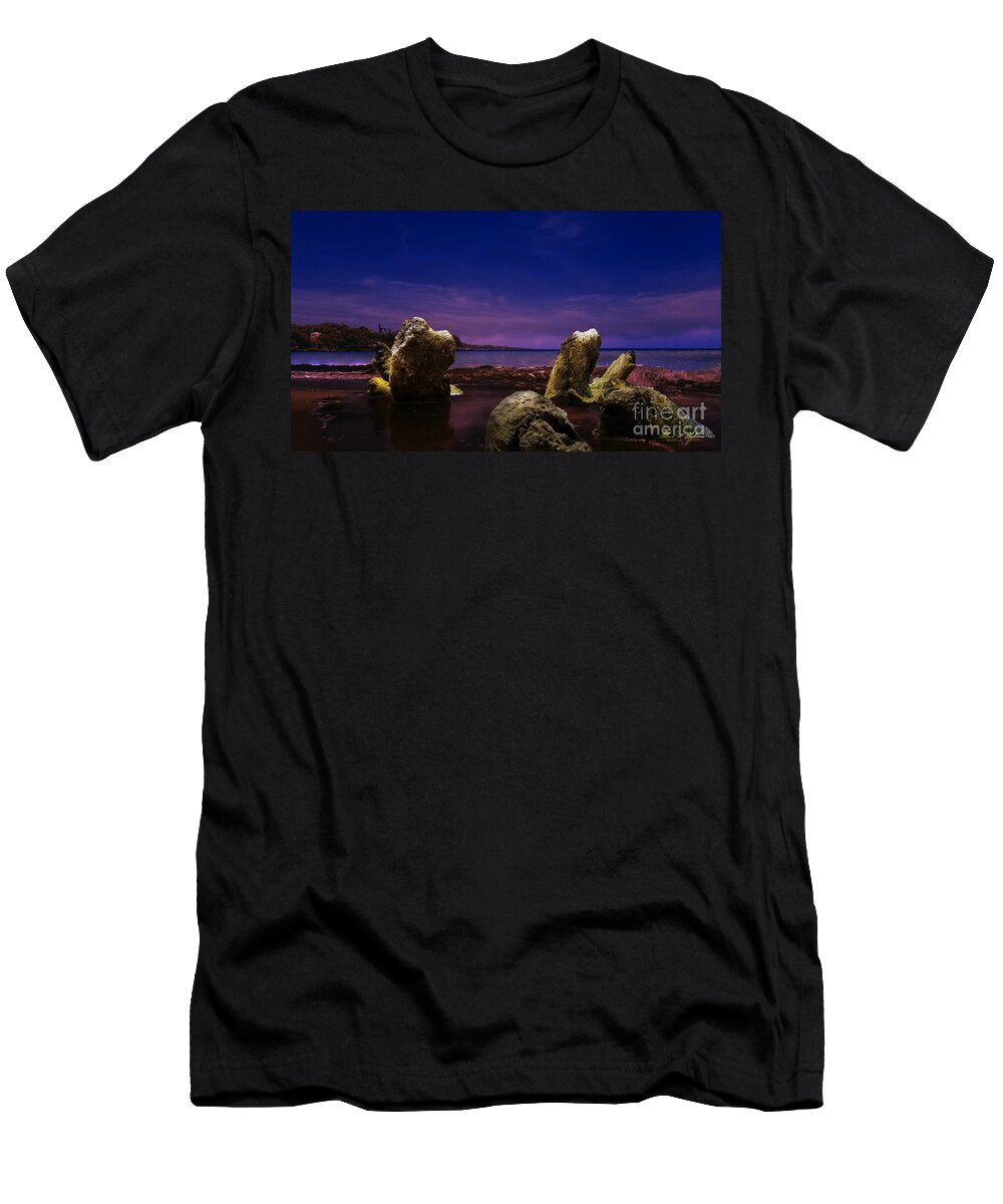 Golden Moon Aldane Wynter T-Shirt