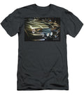 Grille and Headlamps of a Classic Sports Car Visual Motiv T-Shirt