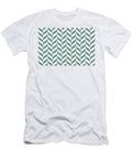 Hazy Blue and White Pretty Herringbone Pattern Pairs De 2022 Popular Color Aspen Hush De5746 Petite Pattern Minimal Graphic Designs T-Shirt