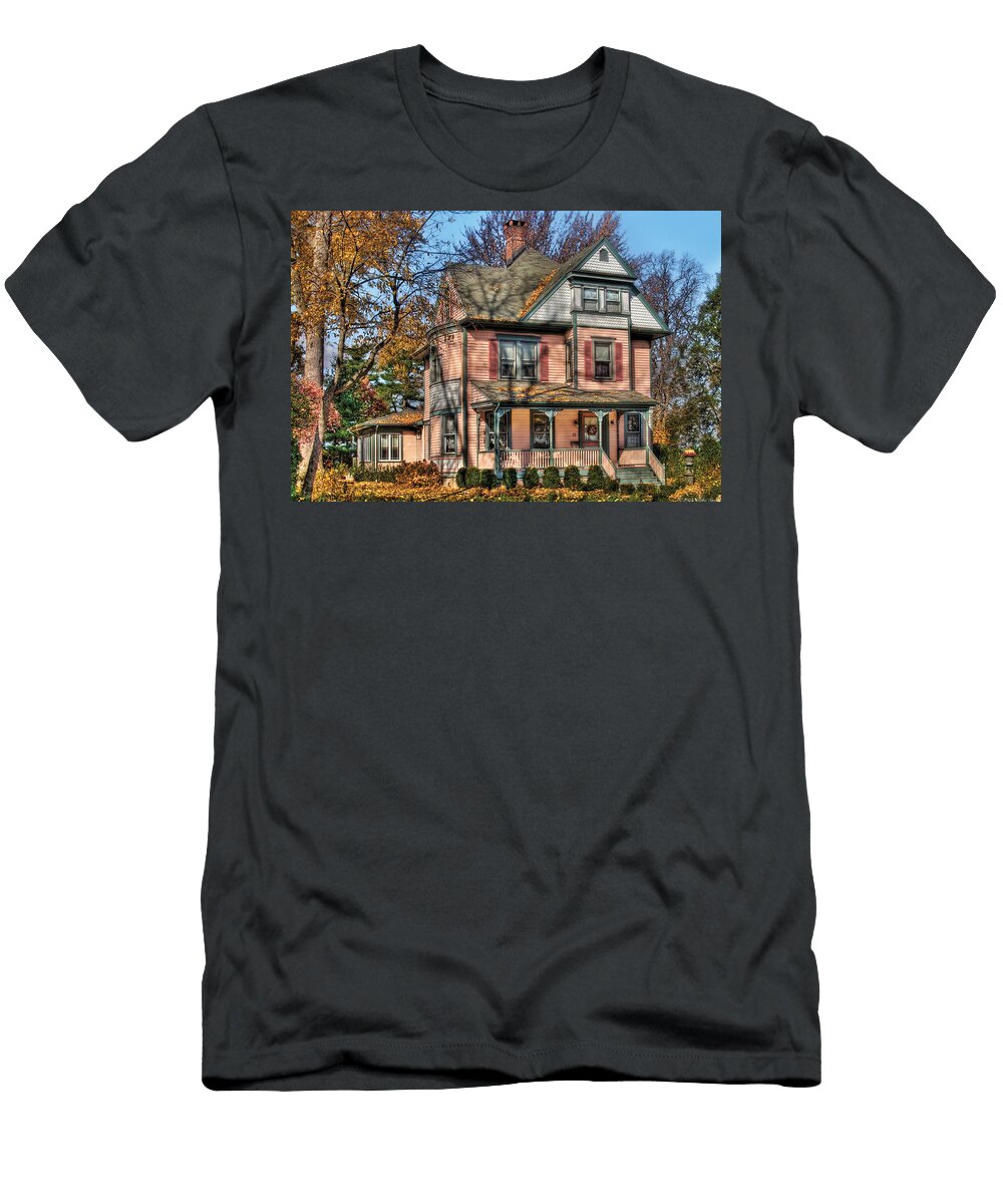 House I Want That Big Pink House Mike Savad T-Shirt