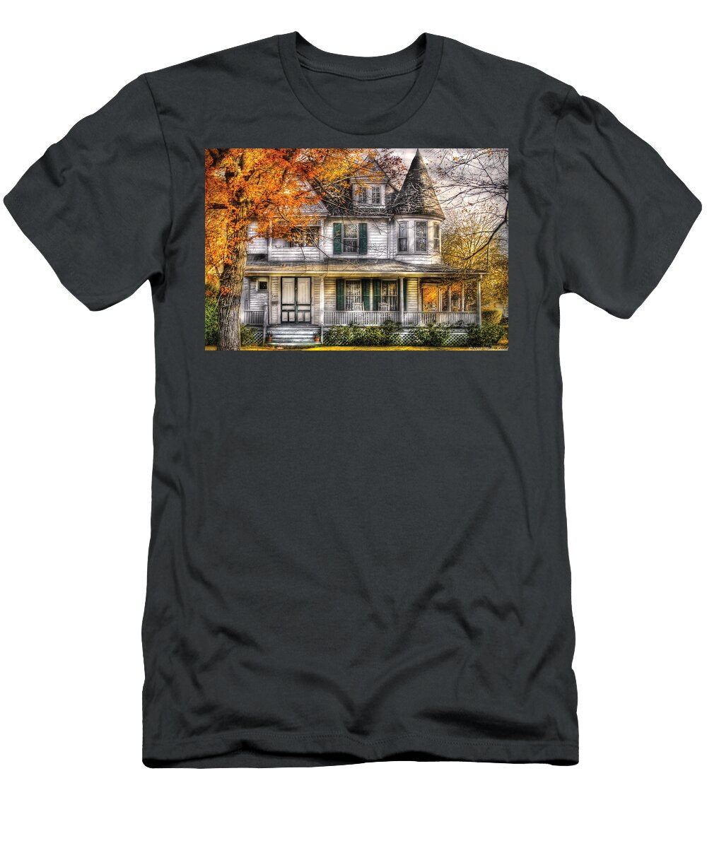 House Classic Victorian Mike Savad T-Shirt