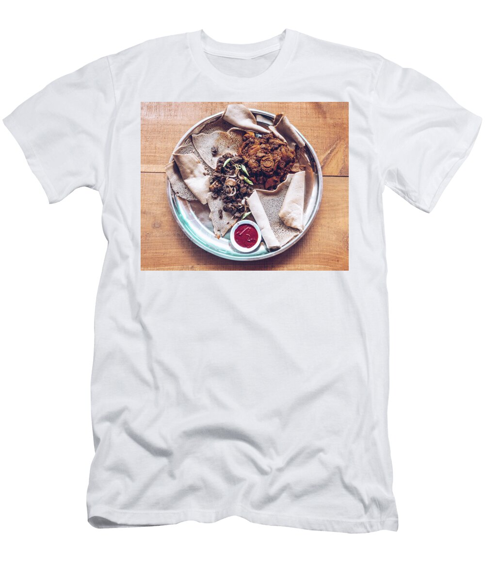 Injera Traditional and National Dish of Ethiopia Artush Foto T-Shirt