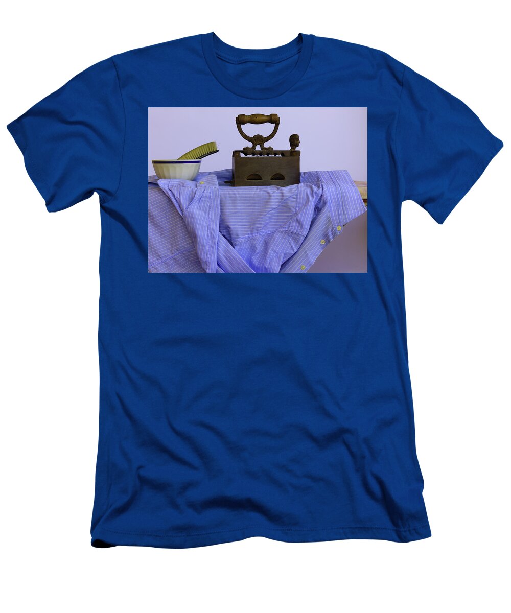 Ironing a Susanna Mattioda T-Shirt