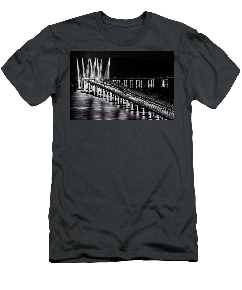 Mario Cuomo Bridge At Night Bw Ii Susan Candelario T-Shirt