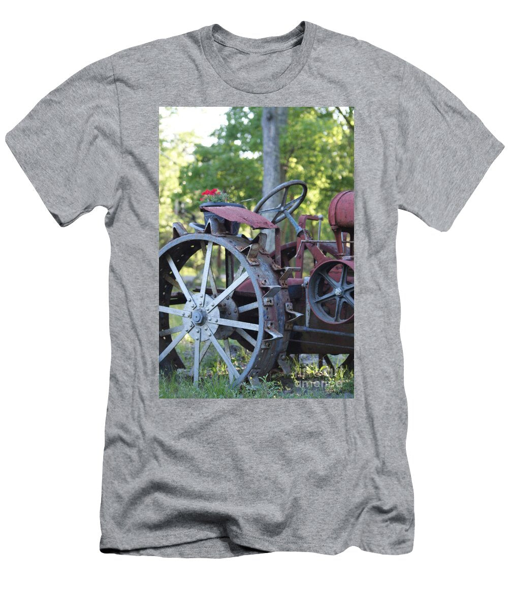 Mccormic Deering Tractor Rob Luzier T-Shirt