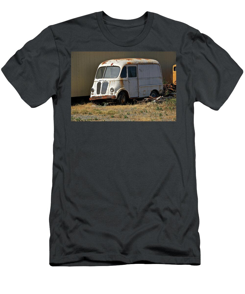 Metro Delivery Van Dave Koontz T-Shirt
