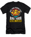 Nachos Keep Your Friends Close and Tortilla Chips Tshirtconcepts Marvin Poppe T-Shirt