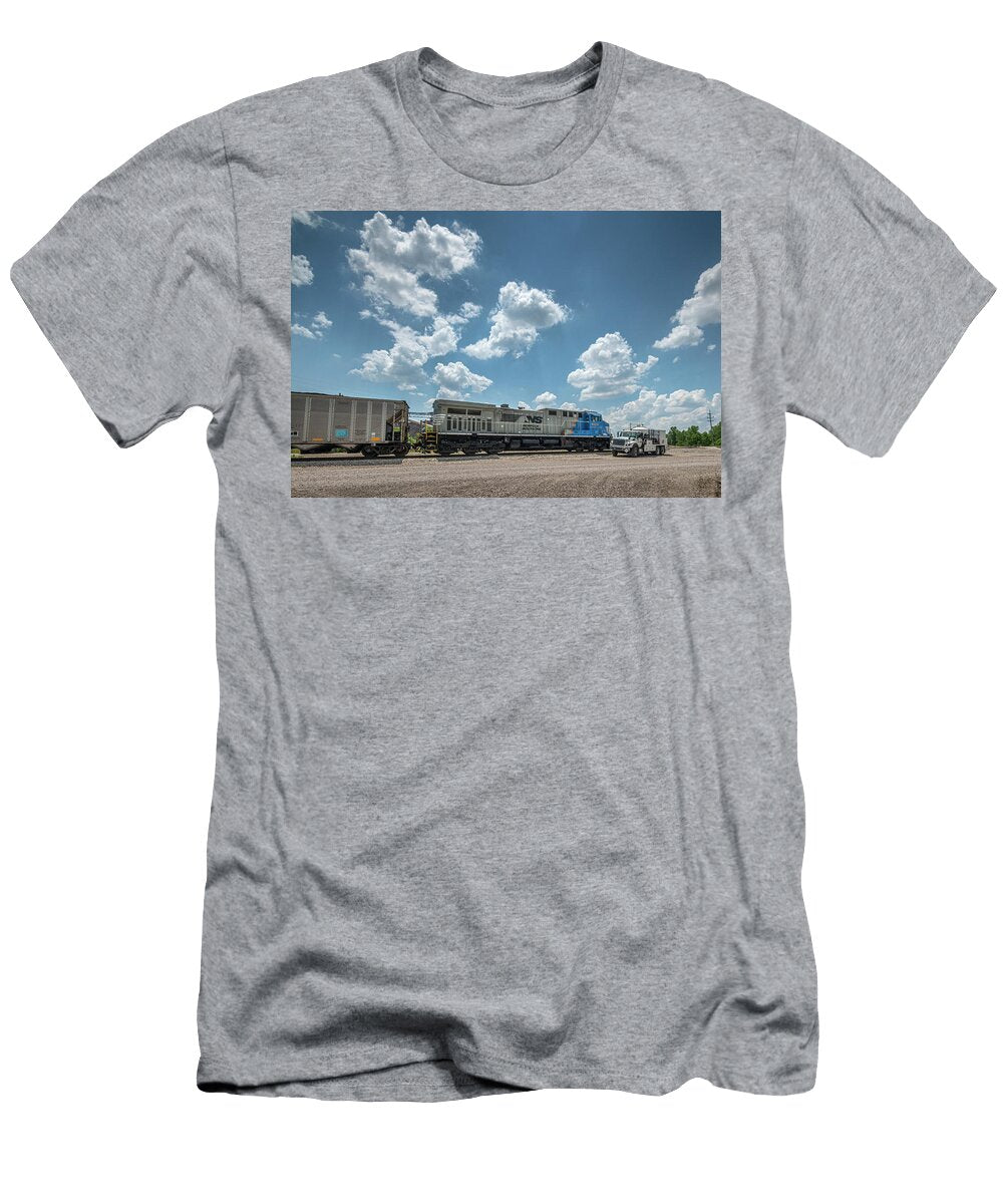 Norfolk Southern 4001 Sonic Bonnet At Francisco in Jim Pearson T-Shirt