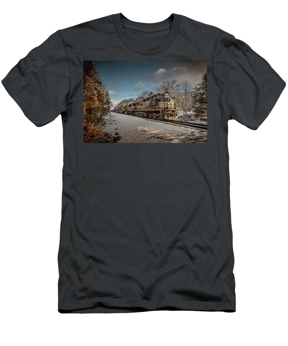 Norfolk Southern Sonic Bonnets At Ramsey Indiana Jim Pearson T-Shirt