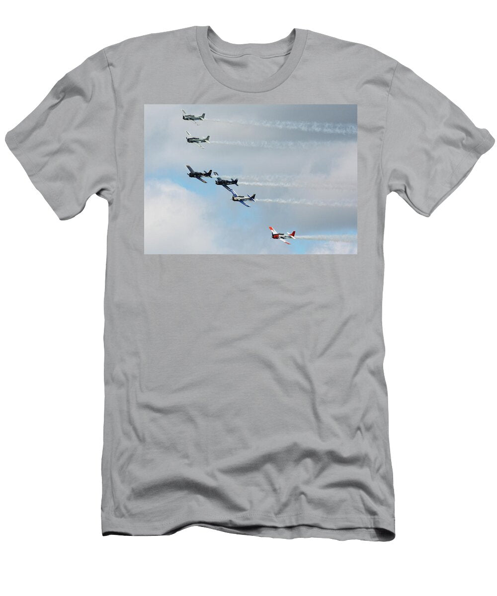 North American T 28 Trojan a Single Engine Trainerflying in Form Bruce Beck T-Shirt
