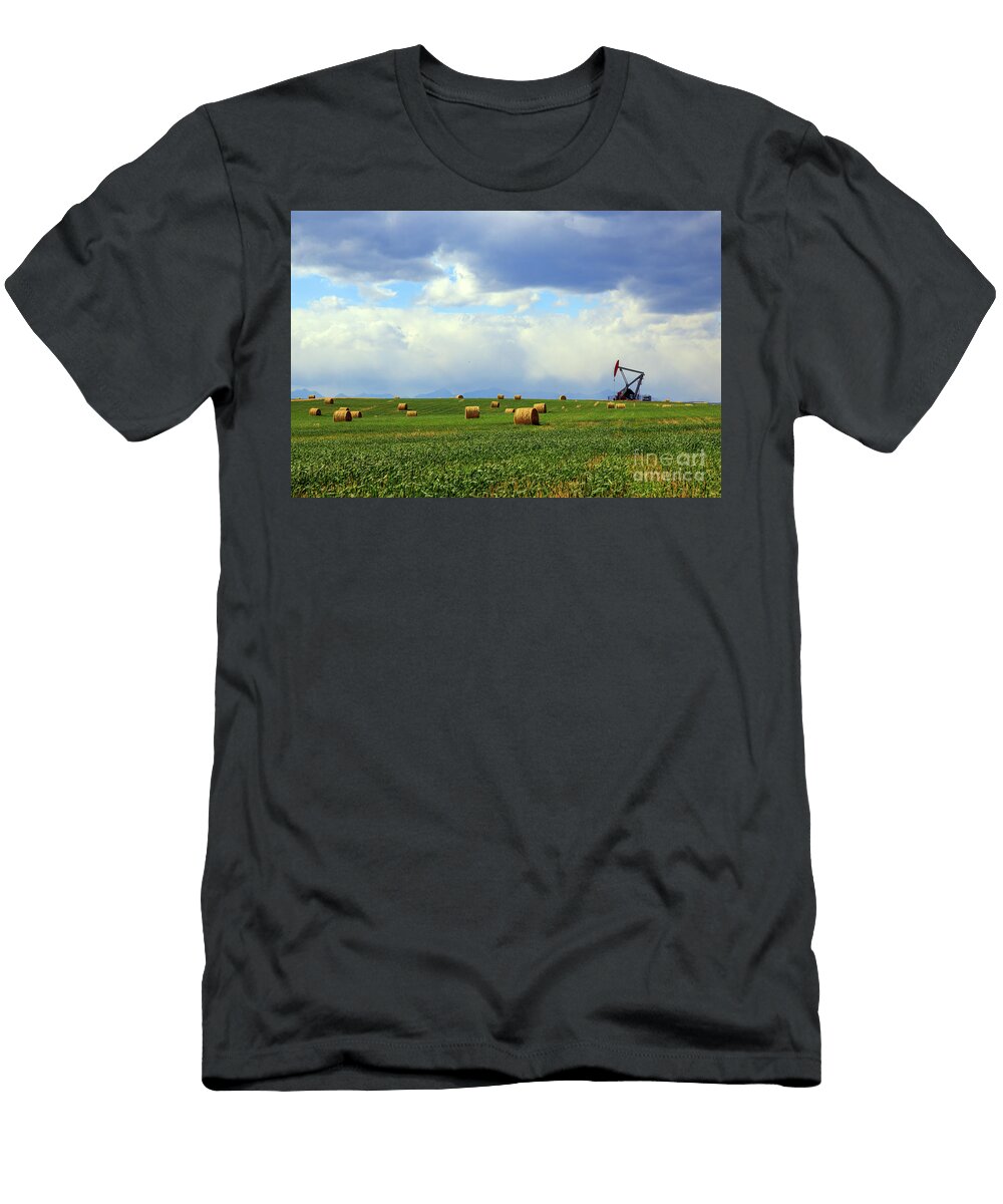 Oil Gas Petroleum Industry Pumpjack Alberta Canada Kevin Miller T-Shirt