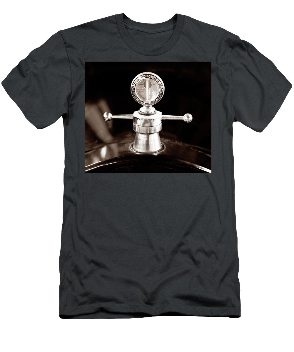 Old Decorative Radiator Cap Marilyn Hunt T-Shirt