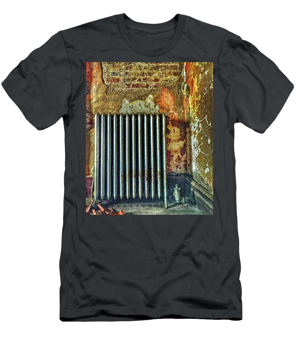 Old Radiator Anthony M Davis T-Shirt