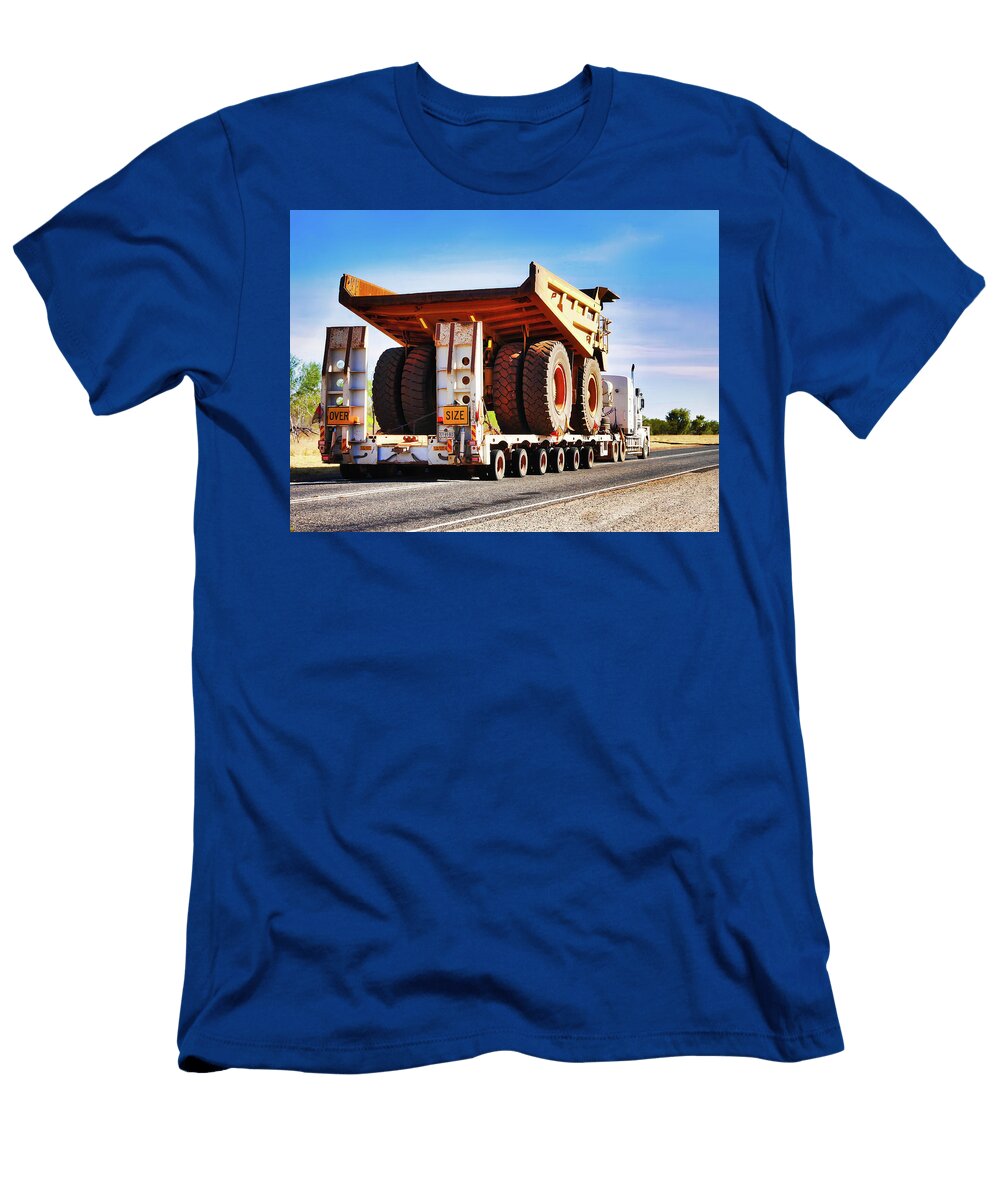 Oversize Big Tyres Lexa Harpell T-Shirt