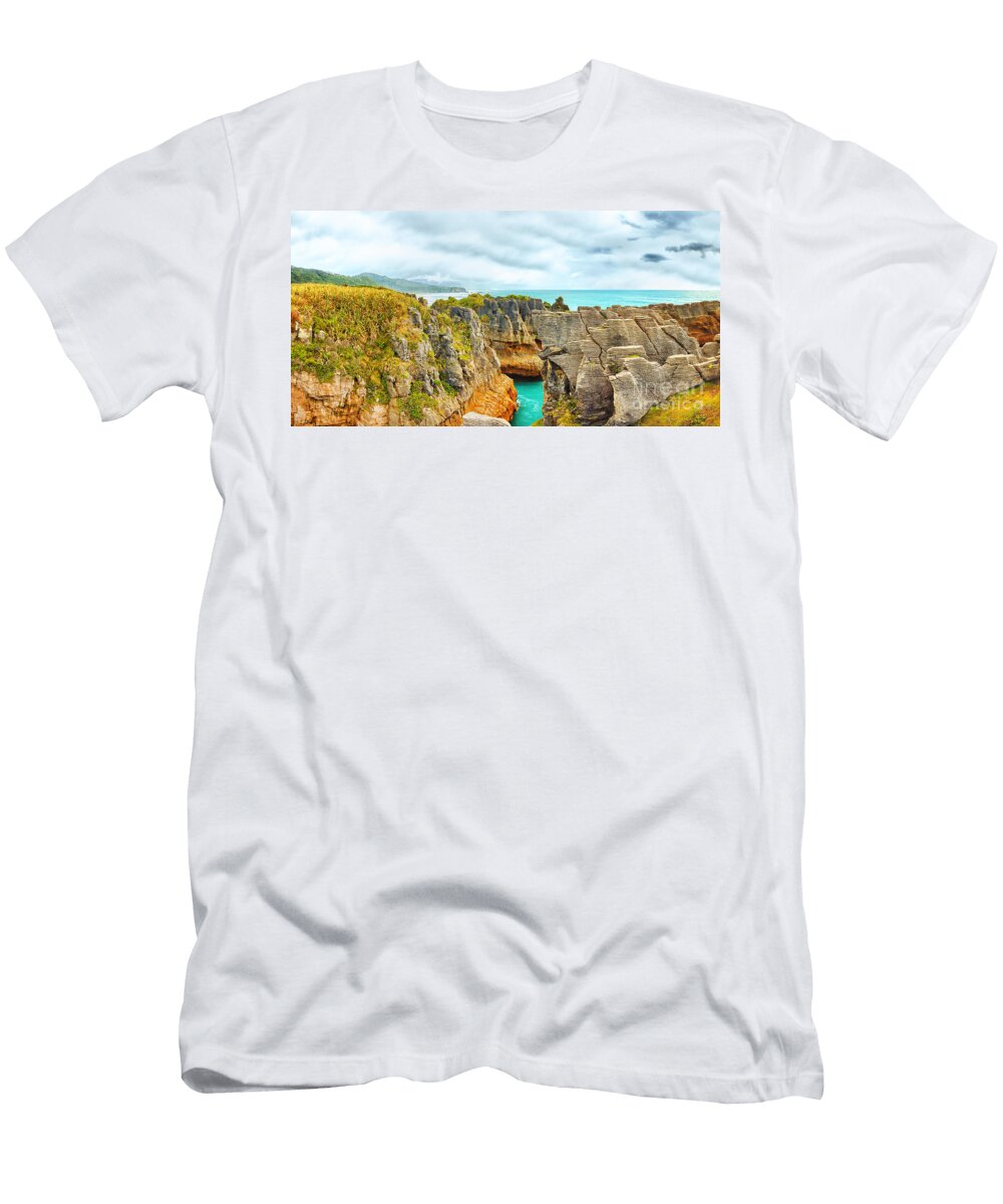 Pancake Rocks Mothaibaphoto Prints T-Shirt