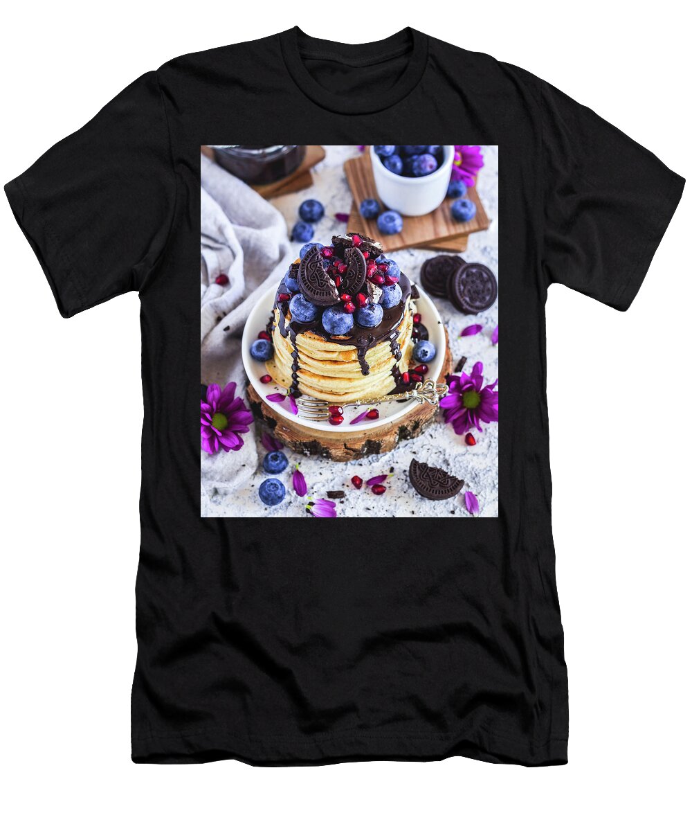 Pancakes with Chocolate Sauce Daniela Ruppert T-Shirt