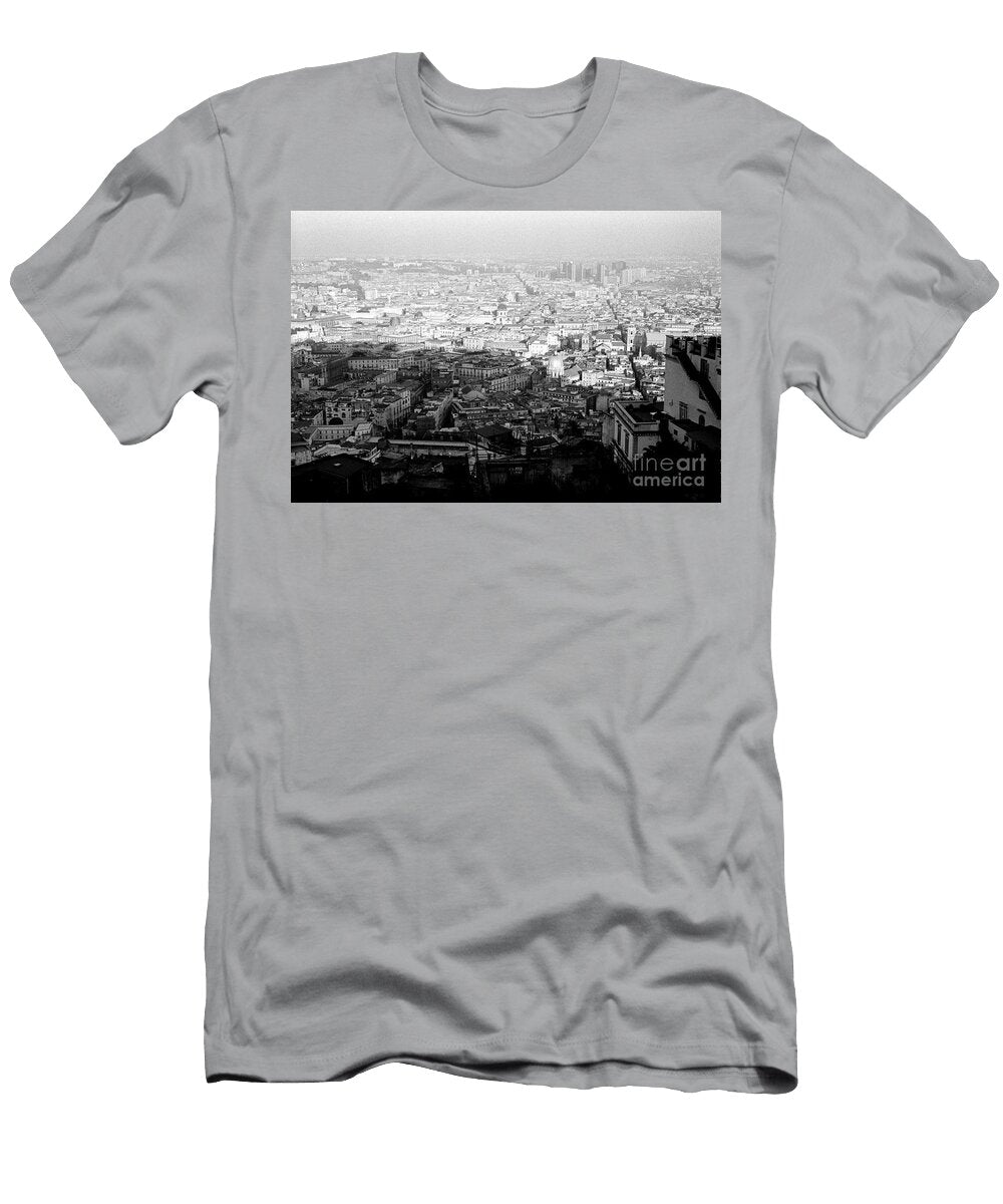 Panoramic View of the City of Naples on the Right There Is Spacca Napoli 2003 T-Shirt