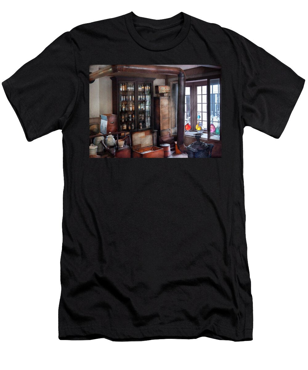 Pharmacist Visiting the Apothecary Mike Savad T-Shirt