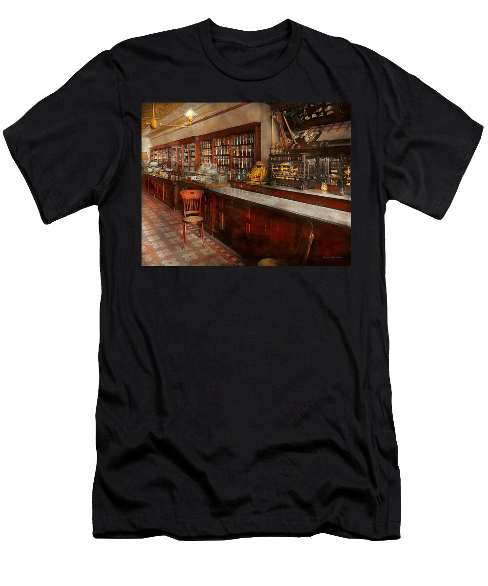 Pharmacy Wb Danforth Drugs 1895 Mike Savad T-Shirt