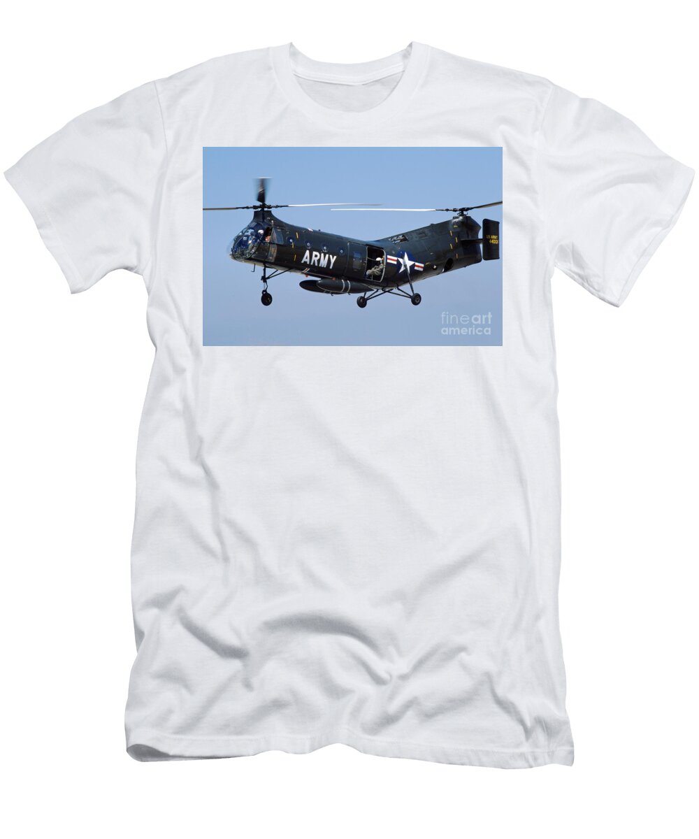Piaseki H 21 Shawnee in Flight Wernher Krutein T-Shirt