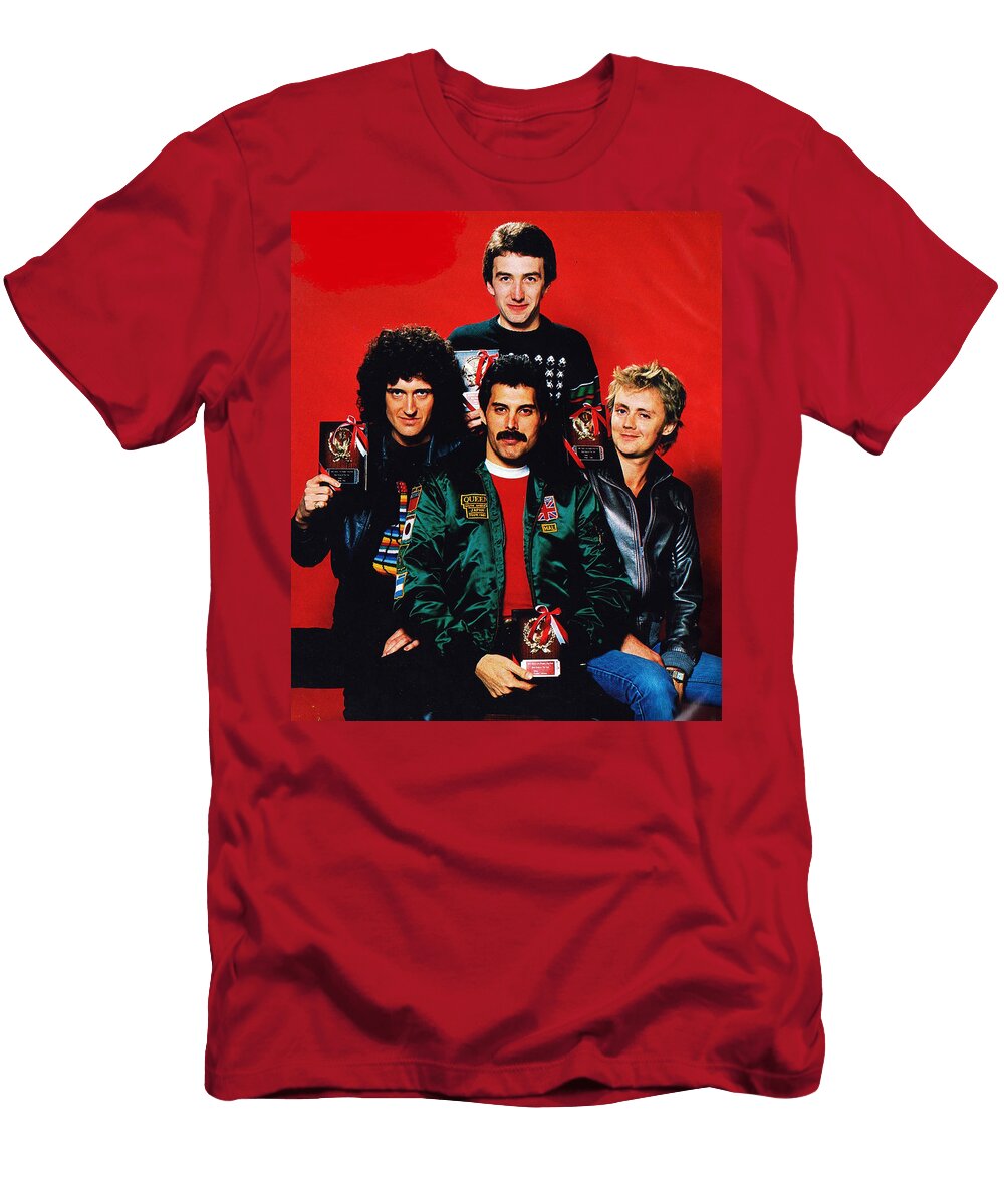 Queen Bee Grandad Yolanda Murphy T-Shirt