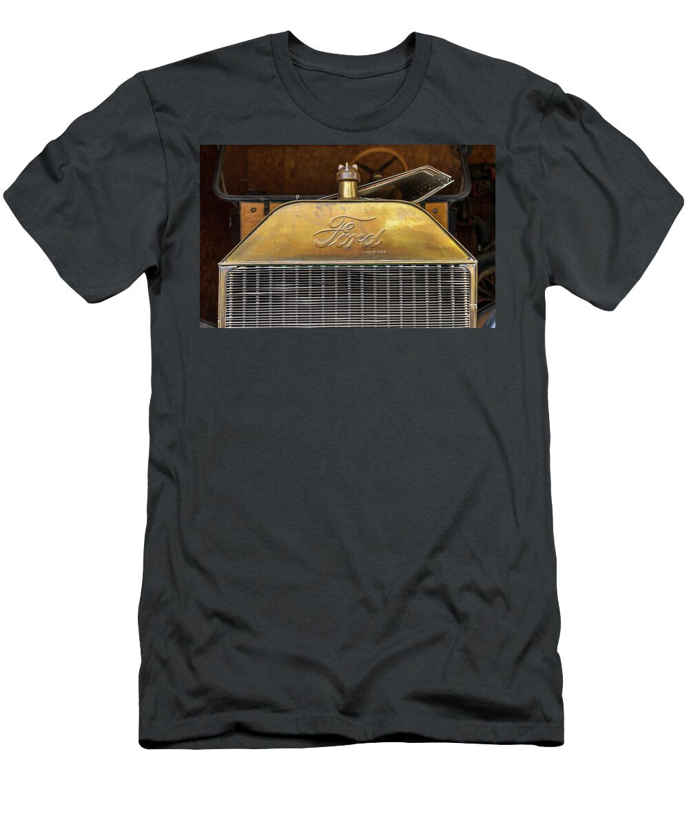 Radiator and Front of Historic Ford Model T Car or Truck Steven Heap T-Shirt