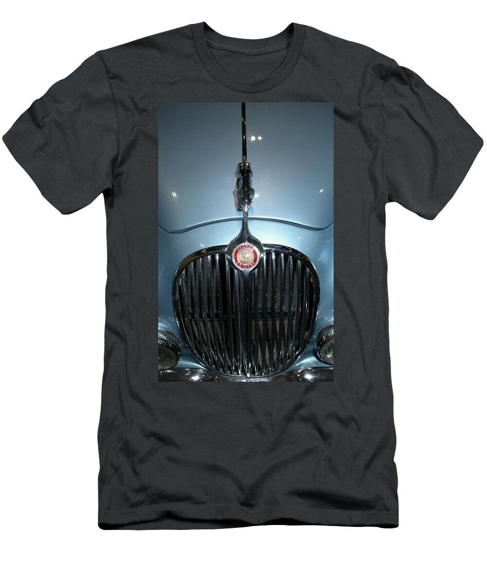 Radiator of a 1964 Jaguar Mark 2 38 L Peter Lloyd T-Shirt