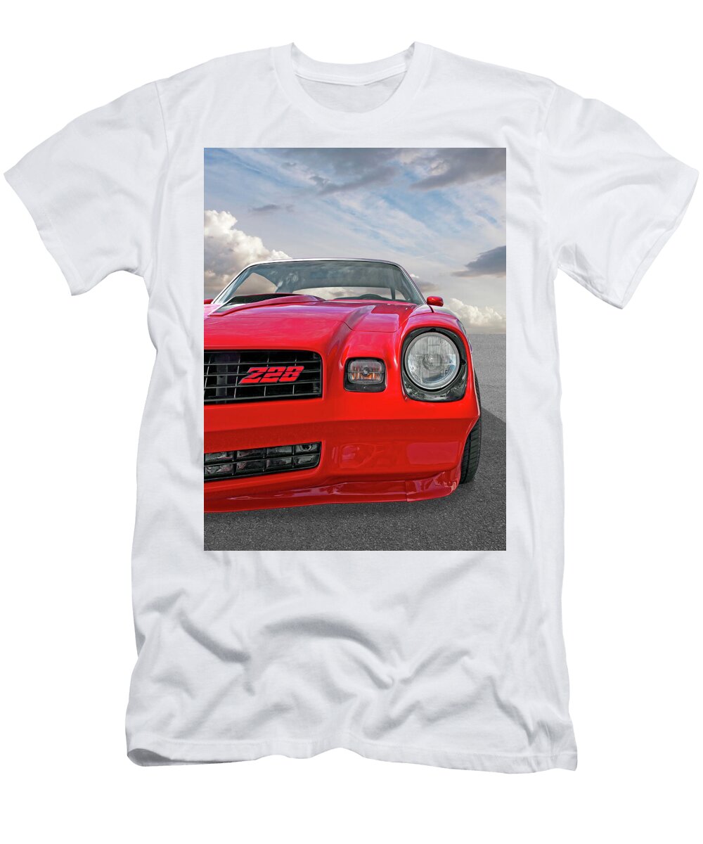 Re Sale Red 78 Camaro Z28 Gill Billington T-Shirt