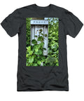 Retro Phone Booth Linda Buckman T-Shirt